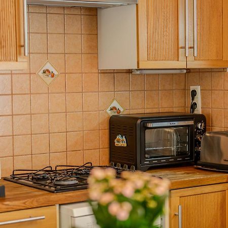 A Piece Of History Guesthouse Brasov Ngoại thất bức ảnh
