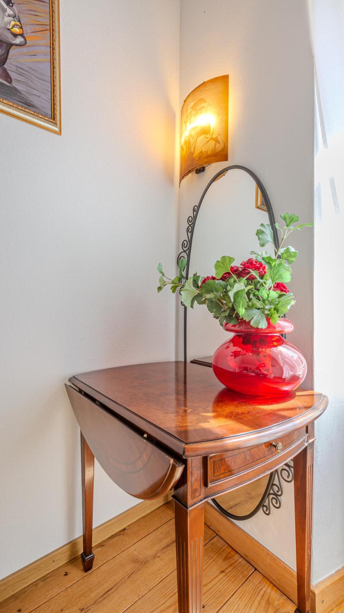 A Piece Of History Guesthouse Brasov Ngoại thất bức ảnh