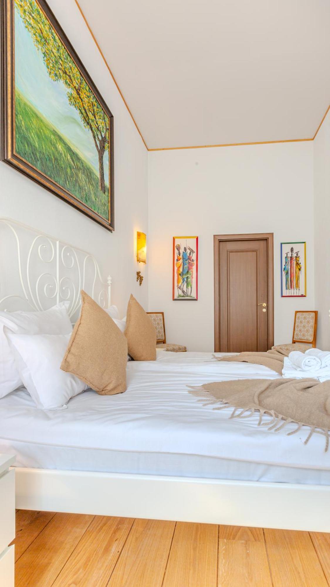 A Piece Of History Guesthouse Brasov Ngoại thất bức ảnh